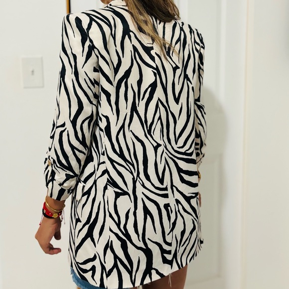 Zara - Size Small - Picture 1 of 2